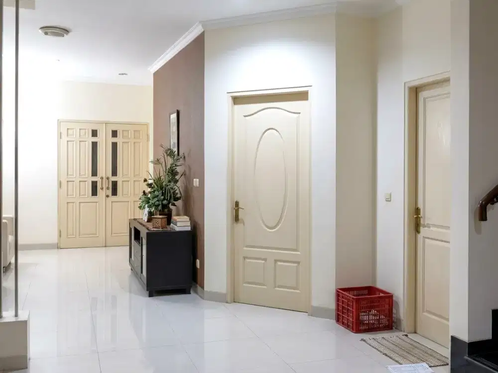Jual Rumah 2 Lantai Modern di Citraland Villa Taman Telaga Surabaya
