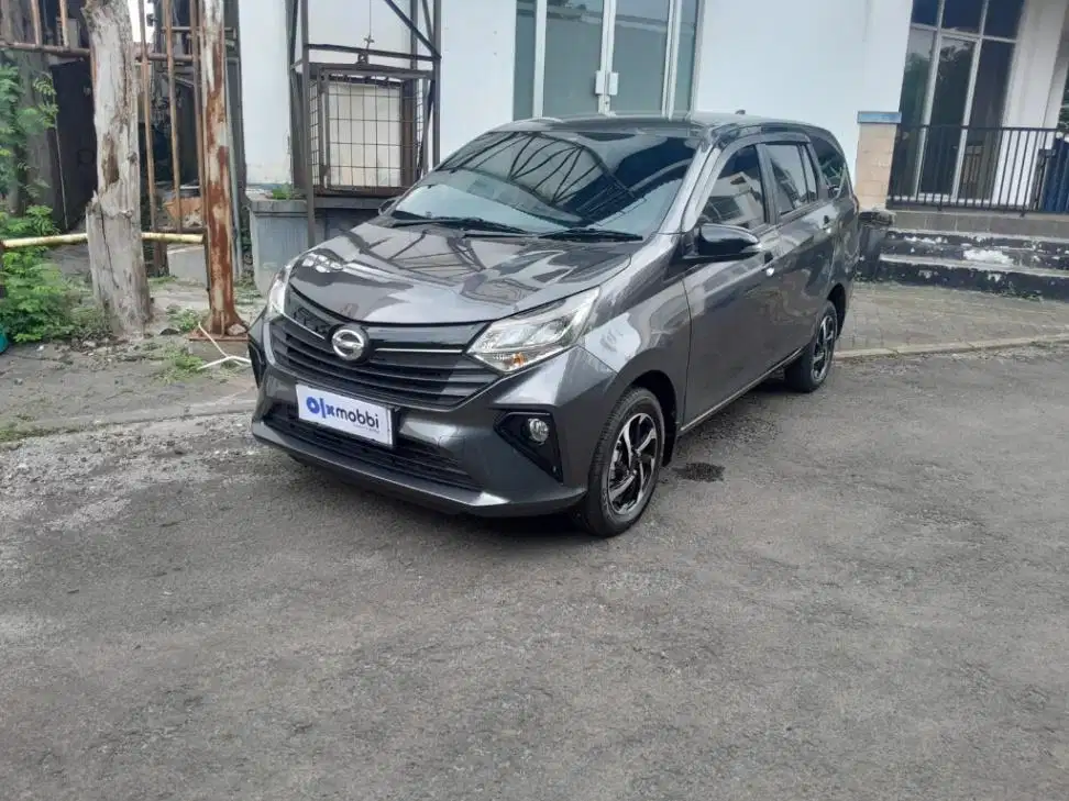 Like New - Daihatsu Sigra 1.2 R Bensin AT 2026 Abu