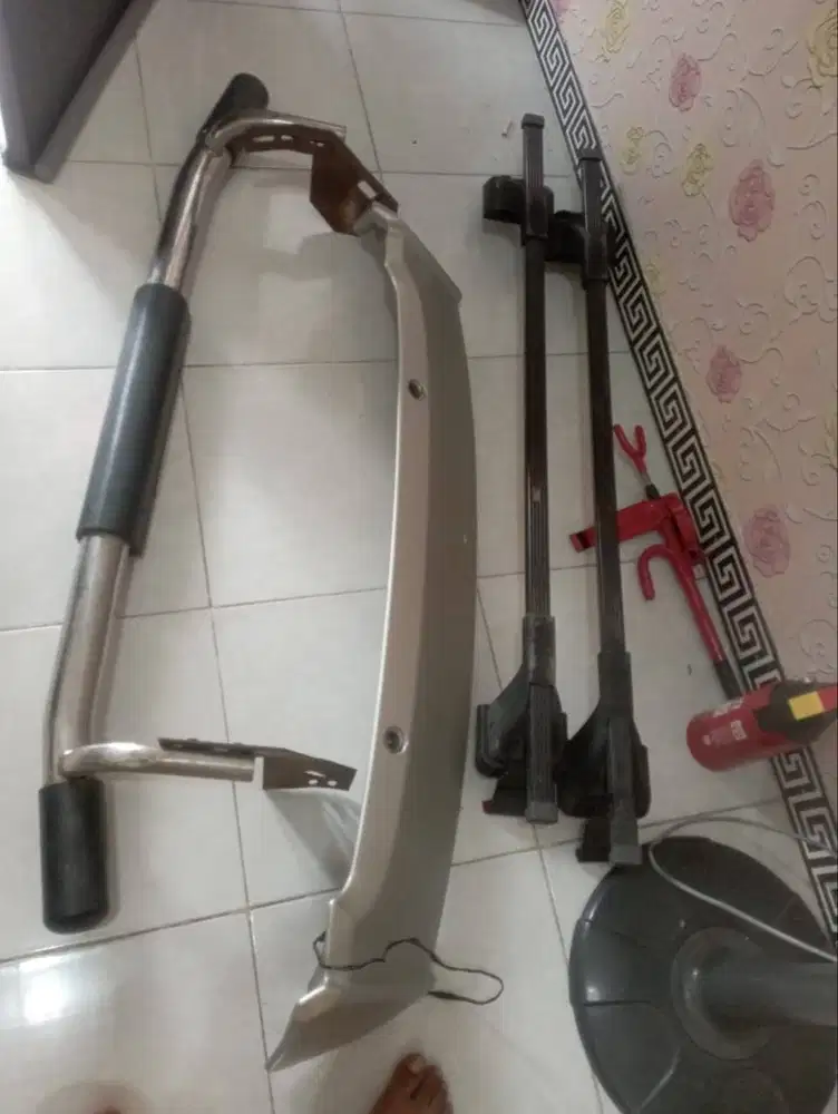 Rak mobil spoiler belakang tanduk belakang plus apar