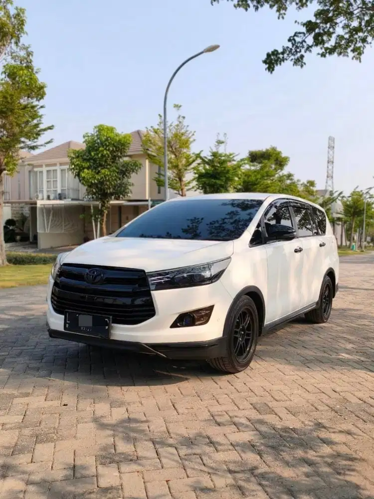 Toyota Kijang Innova Reborn V Diesel 2.4 Matic 2020