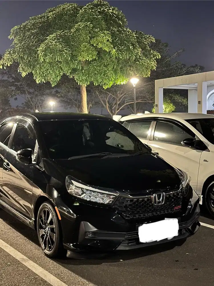 Honda BRIO RS 2024 Automatic, Warna Hitam