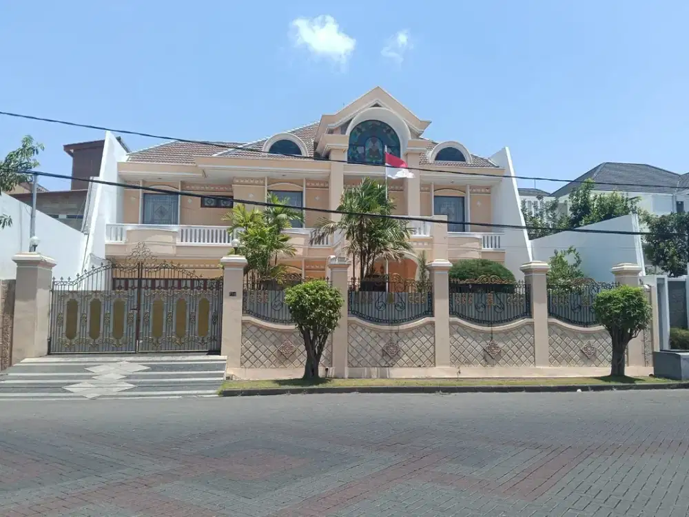 Jual Rumah Mewah Classic di Surabaya Galaxy Bumi Permai