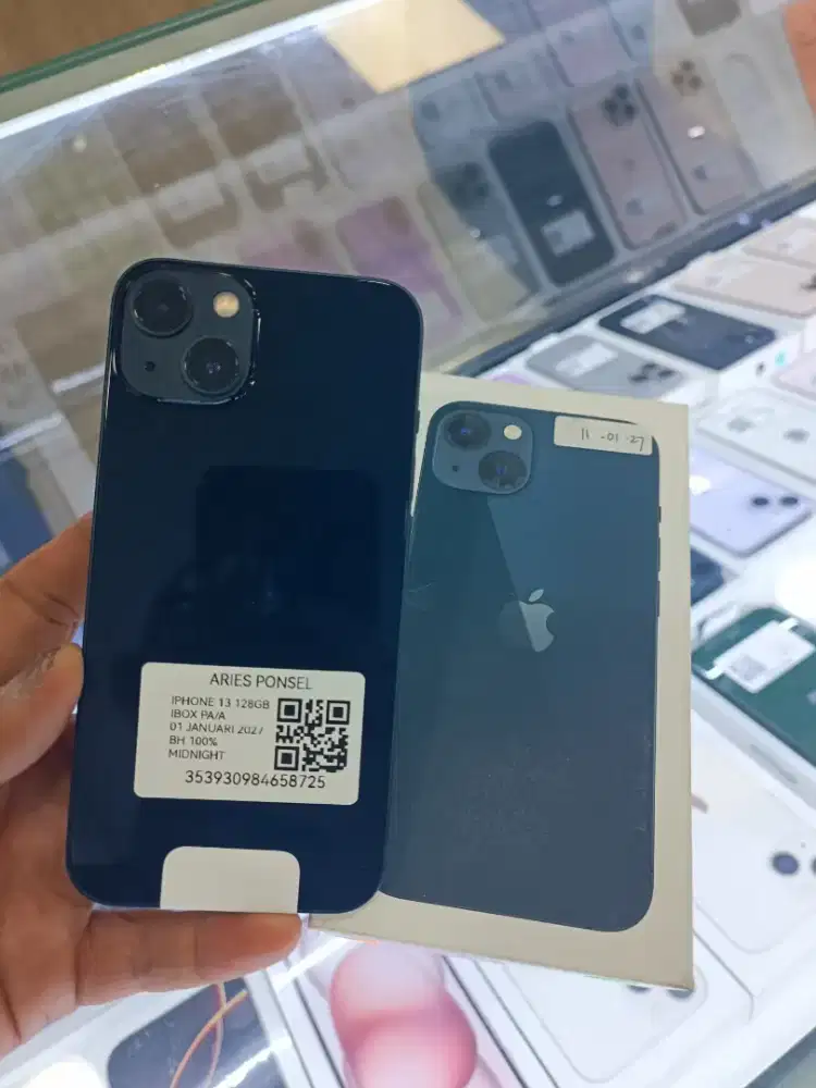 iPhone 13 128GB iBox