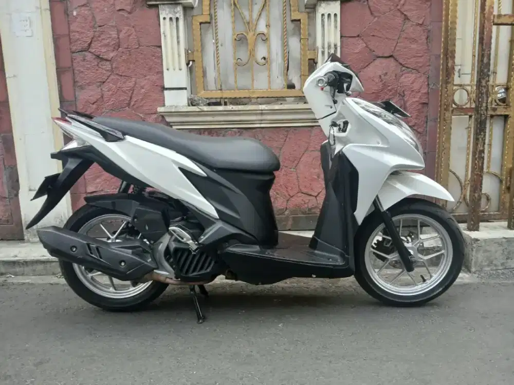 Dijual honda vario tahun 2012 B-DKI gress