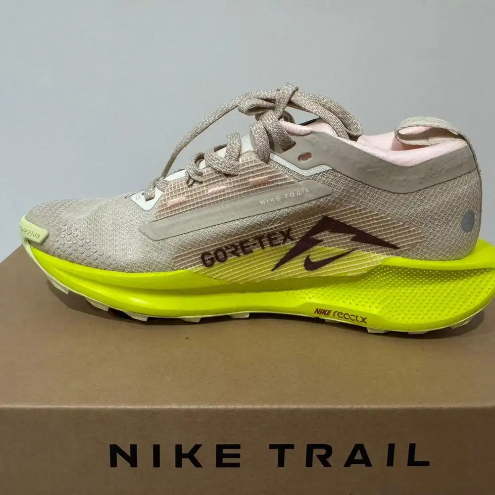 NIKE GORETEX W Pegasus Trail 5 GTX NEW