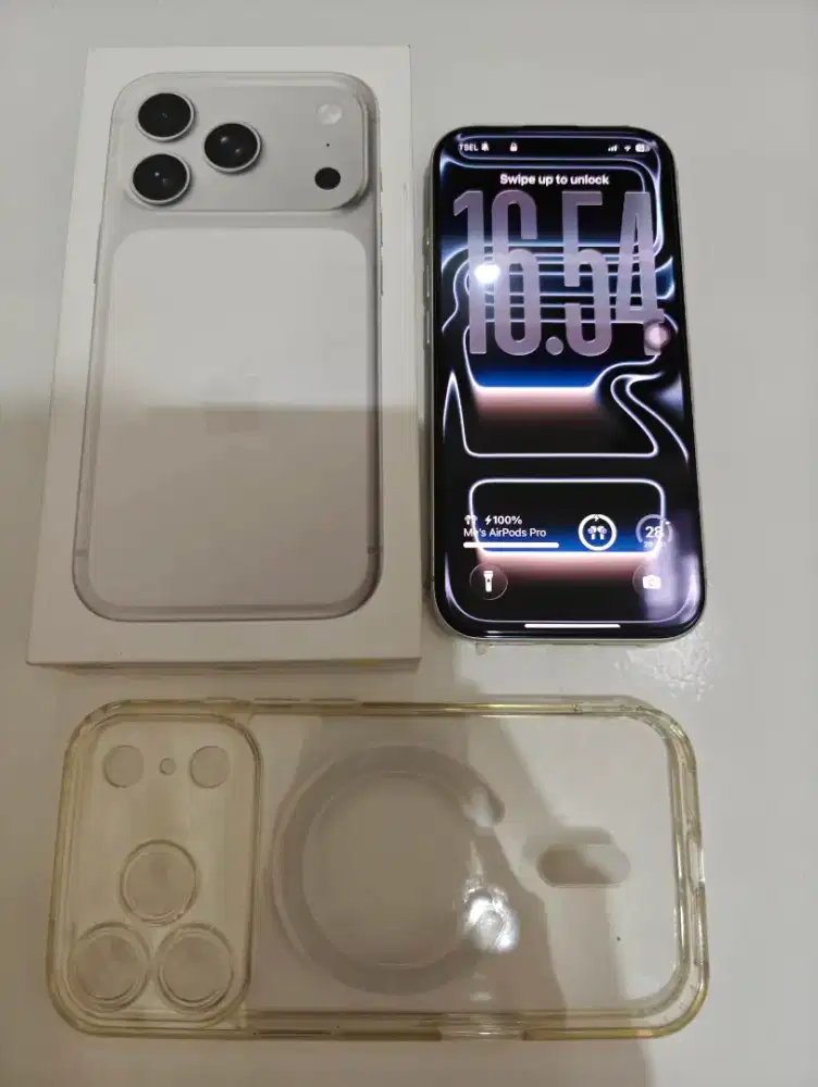 Iphone 17 pro 256gb silver all operator 5G fullset resmi IBOX PA/A