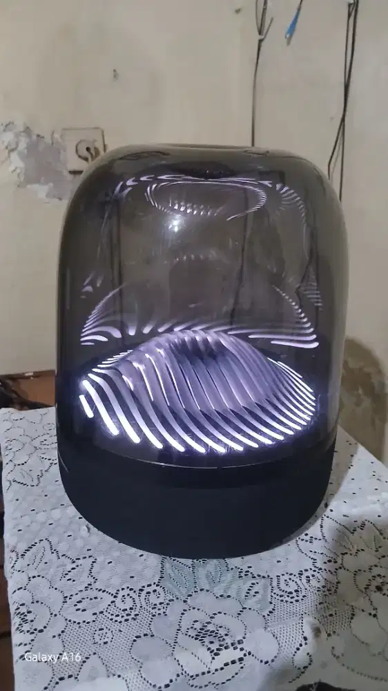 Harman kardon aura studio 3