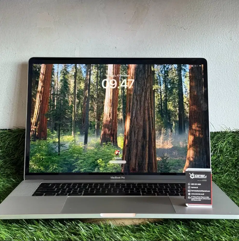MacBook Pro 15 2018 RAM 16GB / SSD 256GB Silver Second Original | Gar