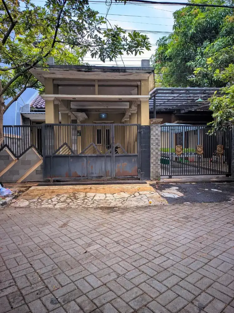 Disewakan Rumah Lokasi Strategis di Bandung timur.
