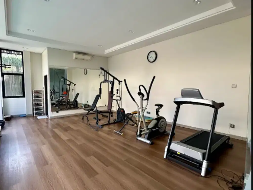 Disewakan Luxury 5 Bedroom Villa Area Citraland Denpasar, Bali