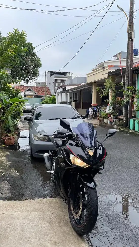 BU YAMAHA R25 2019