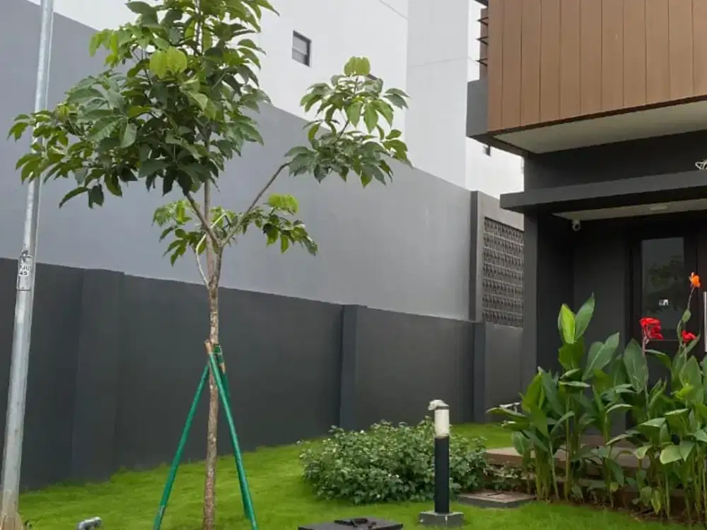 Dijual / disewa rumah bangunan baru di Summarecon crown gading, bekasi