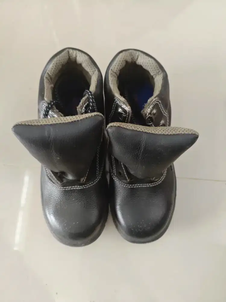Sepatu Safety Kent Size 38 / 24,5cm