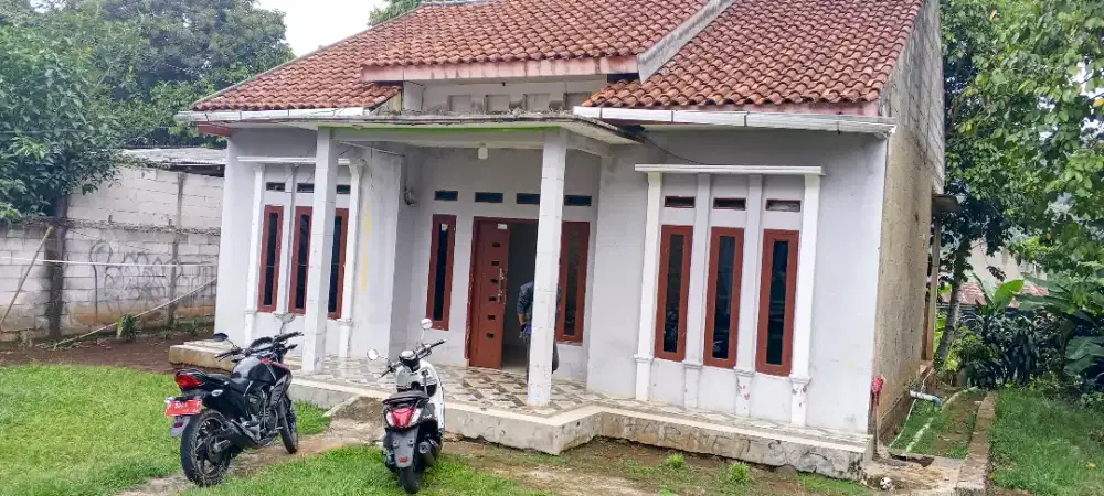 Di jual rumah siap huni kondisi 75 prsen lokasi masuk mobil