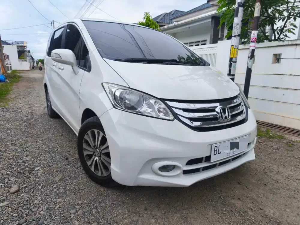 Honda Freed 2014 Automatic