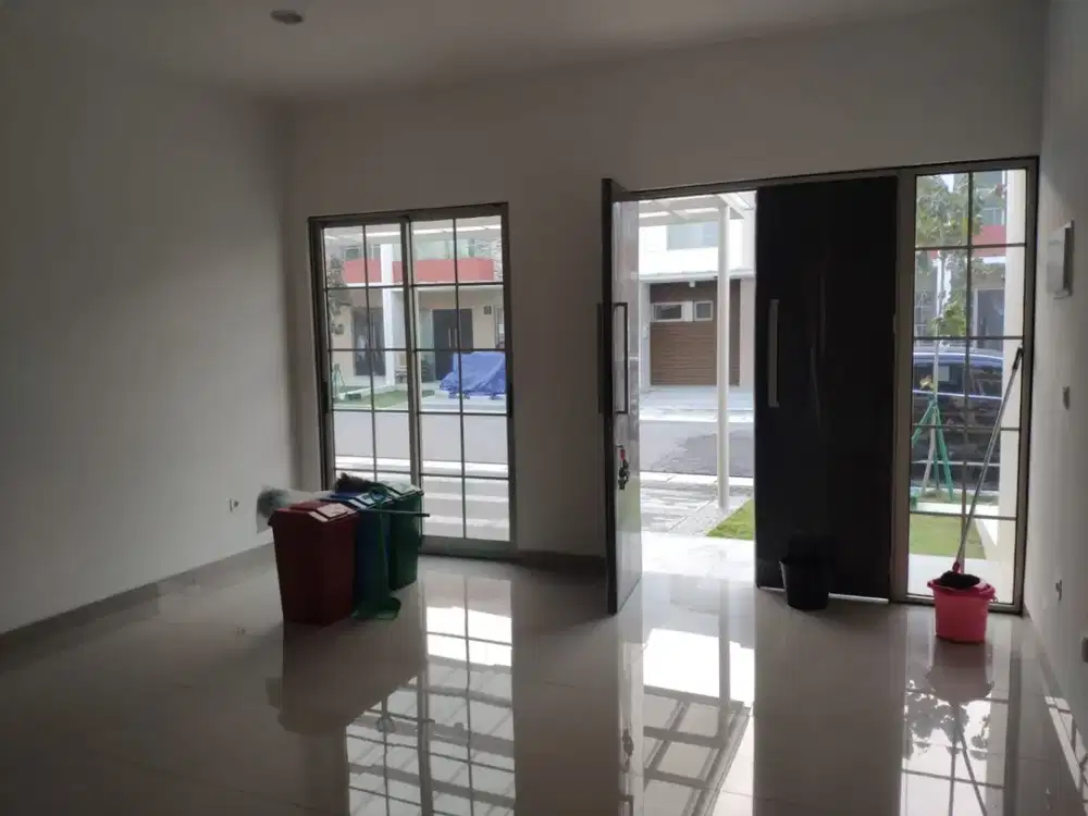 Dijual Rumah 2 Lantai di Pantai Indah Kapuk 2