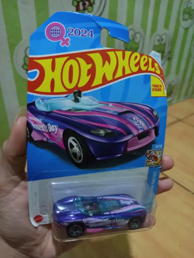 HOTWHEELS & F1 REDBULLS