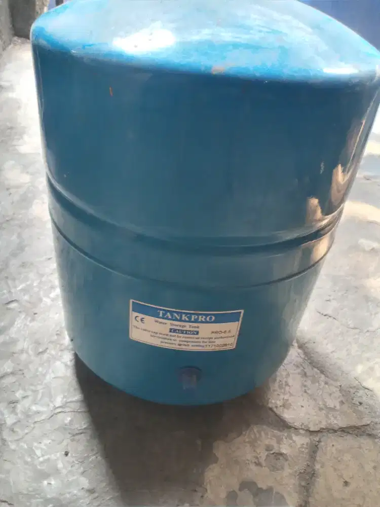 Di jual tangki air
