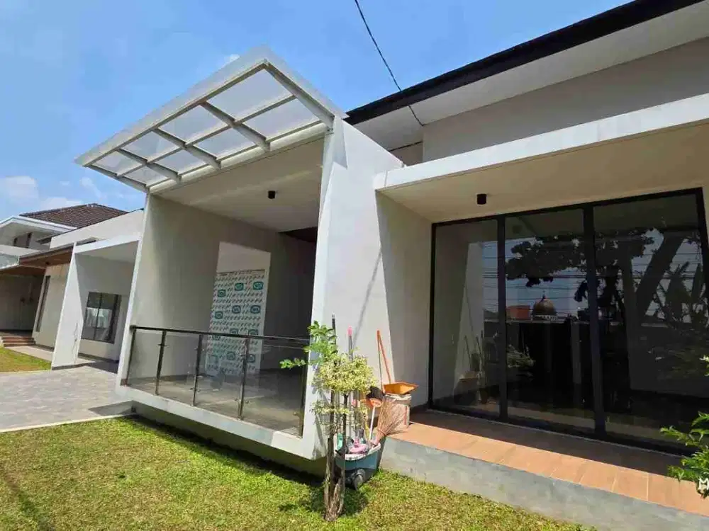 Rumah Mewah Baru Dekat Bandara di Semarang Barat