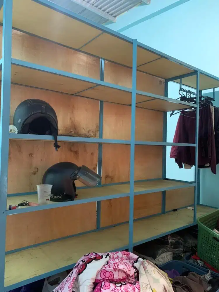 Lemari rak besi laundry