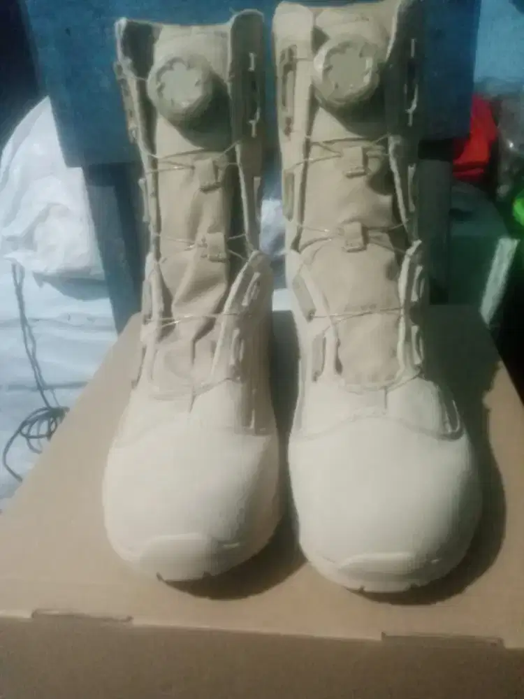 Sepatu safety DELTA UKURAN 41