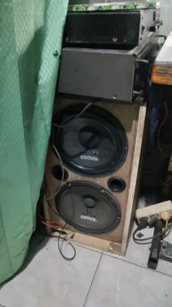 sepasang sepeker bmb 10 in