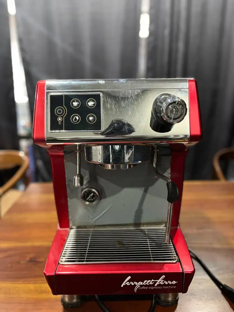 Mesin kopi ferratti ferro merah