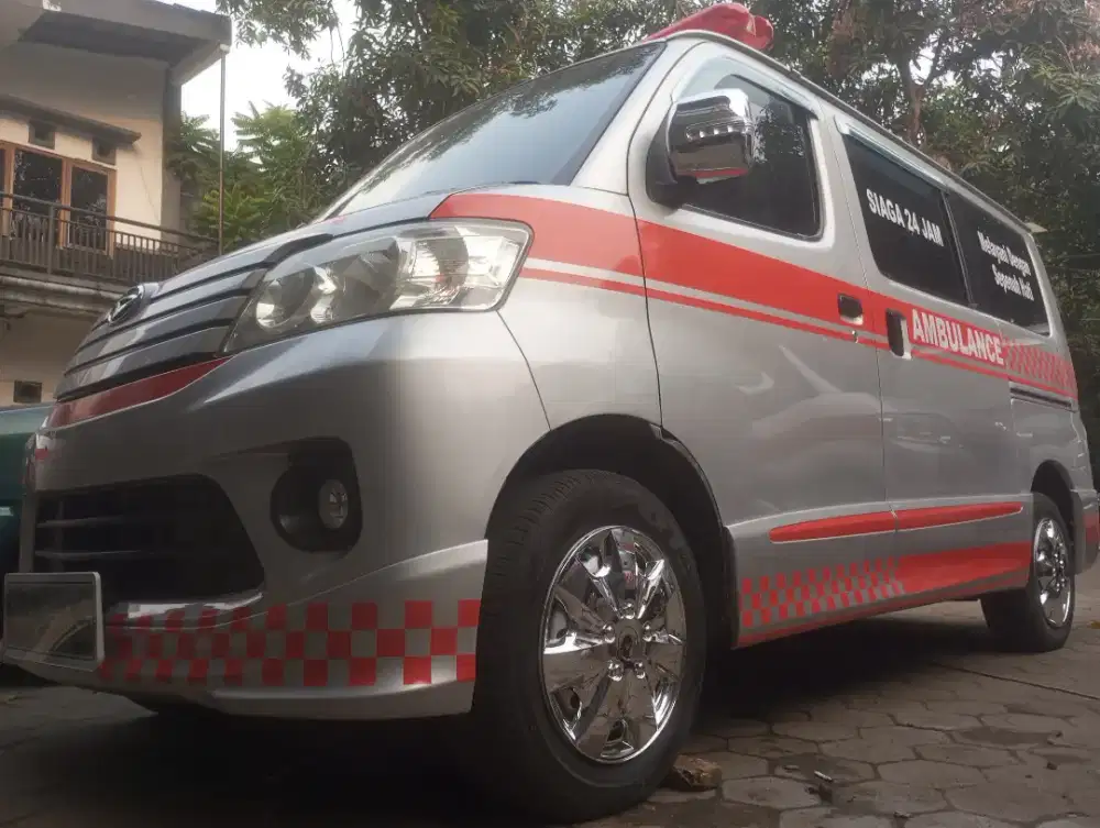Daihatsu Luxio Type D Ambulance