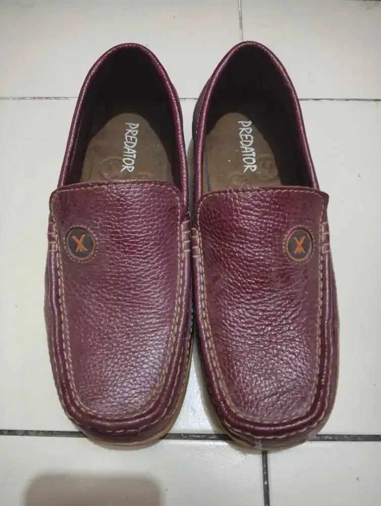 SEPATU PREDATOR X