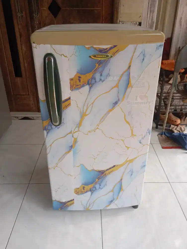 Freezer 4rak tosiba