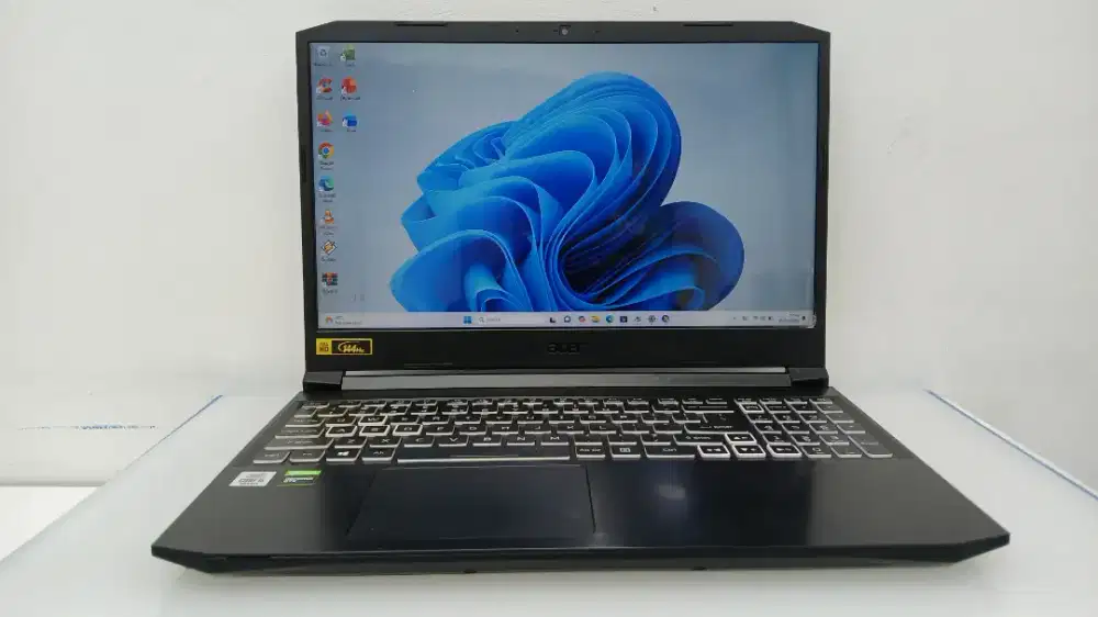 Acer nitro intel core i5-10300H GTX1650Ti 8/512