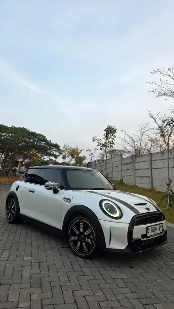 MINI COOPER S PUTIH KM 13RB LIKE NEW