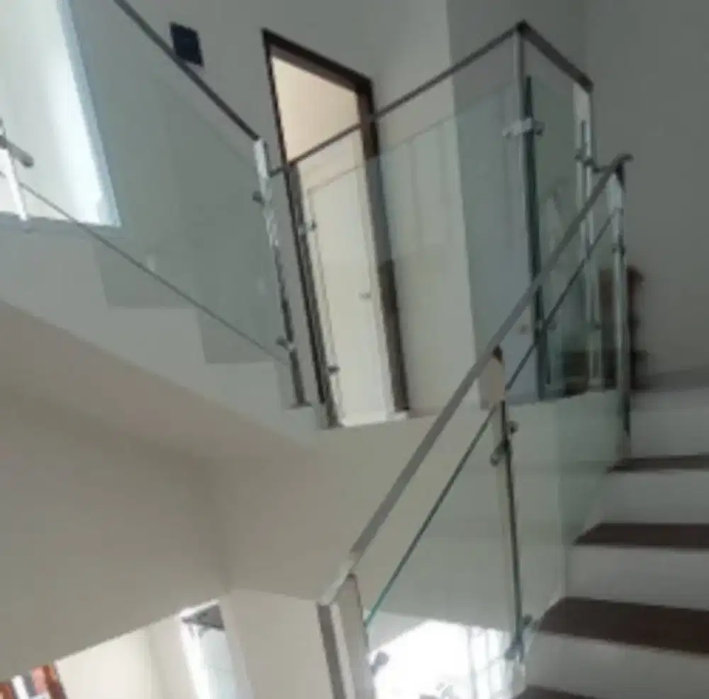 Reling tangga balkon stanlies kaca