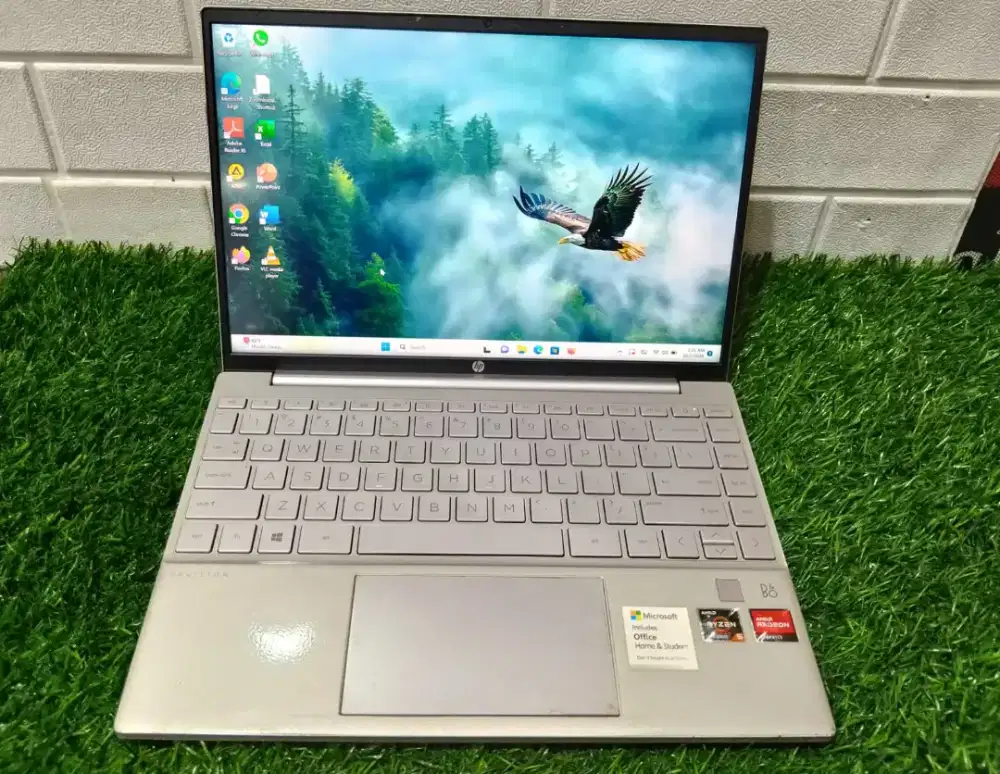 HP Pavilion aero 13-be0000AU AMD ryzen 5 5600U Ram 16GB SSD 512GB