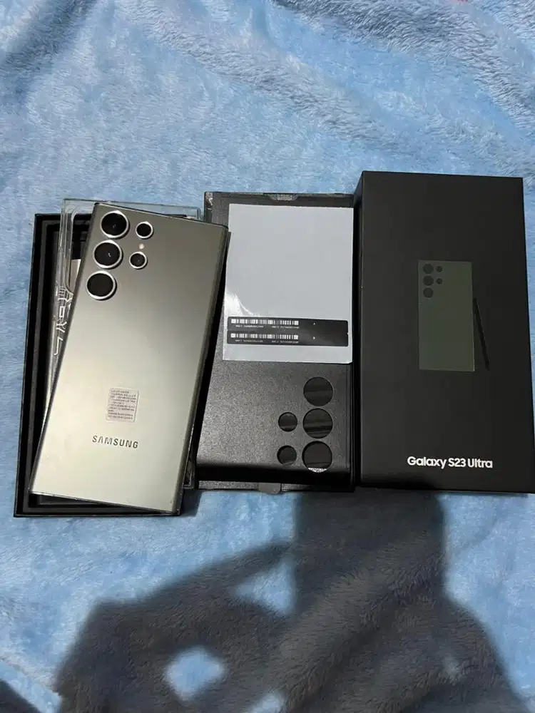 Samsung galaxy s23 ultra 5G 12/512 sein (cek deskripsi)