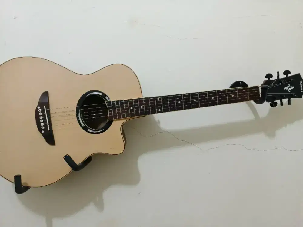 Gitar Akustik Bekas No Minus
