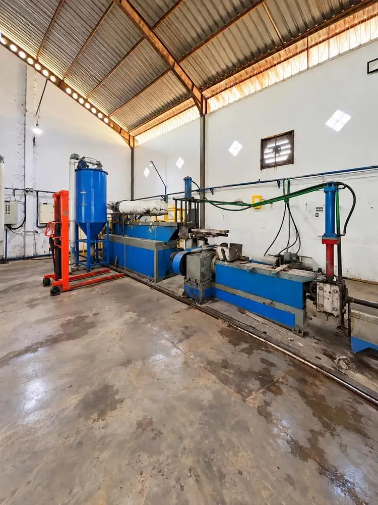 Mesin granulator plastik
