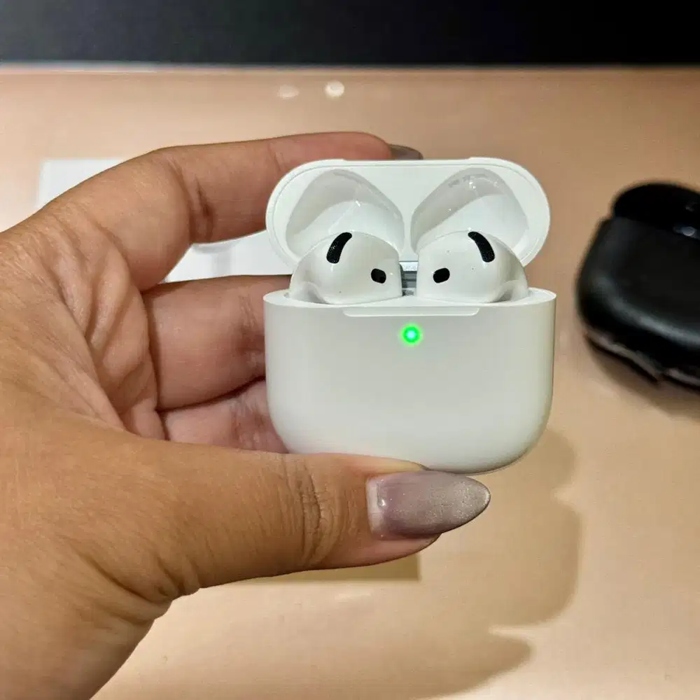 Airpods Gen 4 With ANC Fullset Garansi Like New