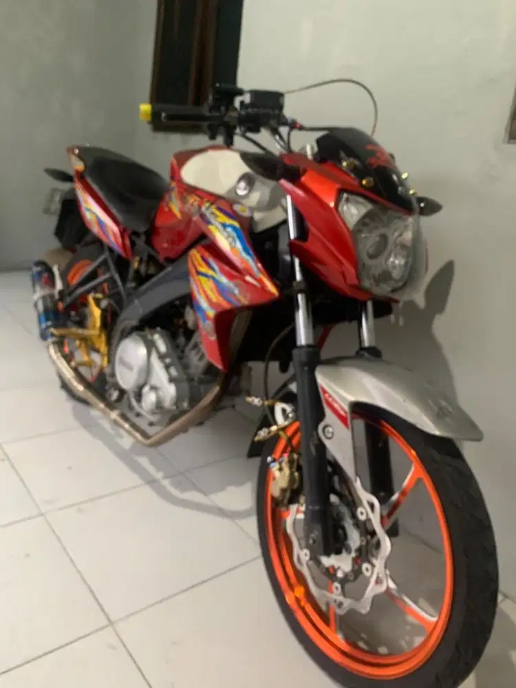 Di jual motor vixsion tahun 2014