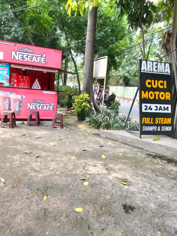 Jaga stand Nescafe