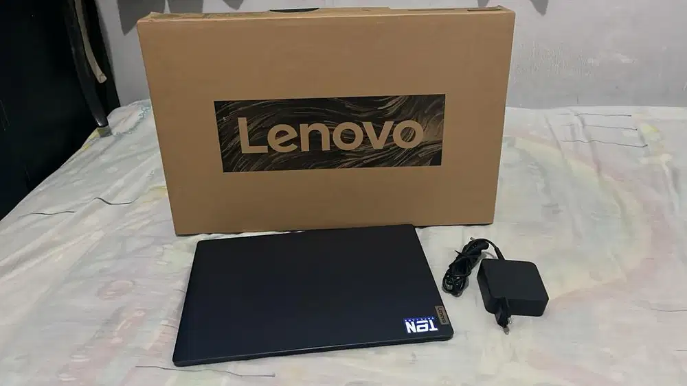 Laptop LENOVO IDEAPAD SLIM 3