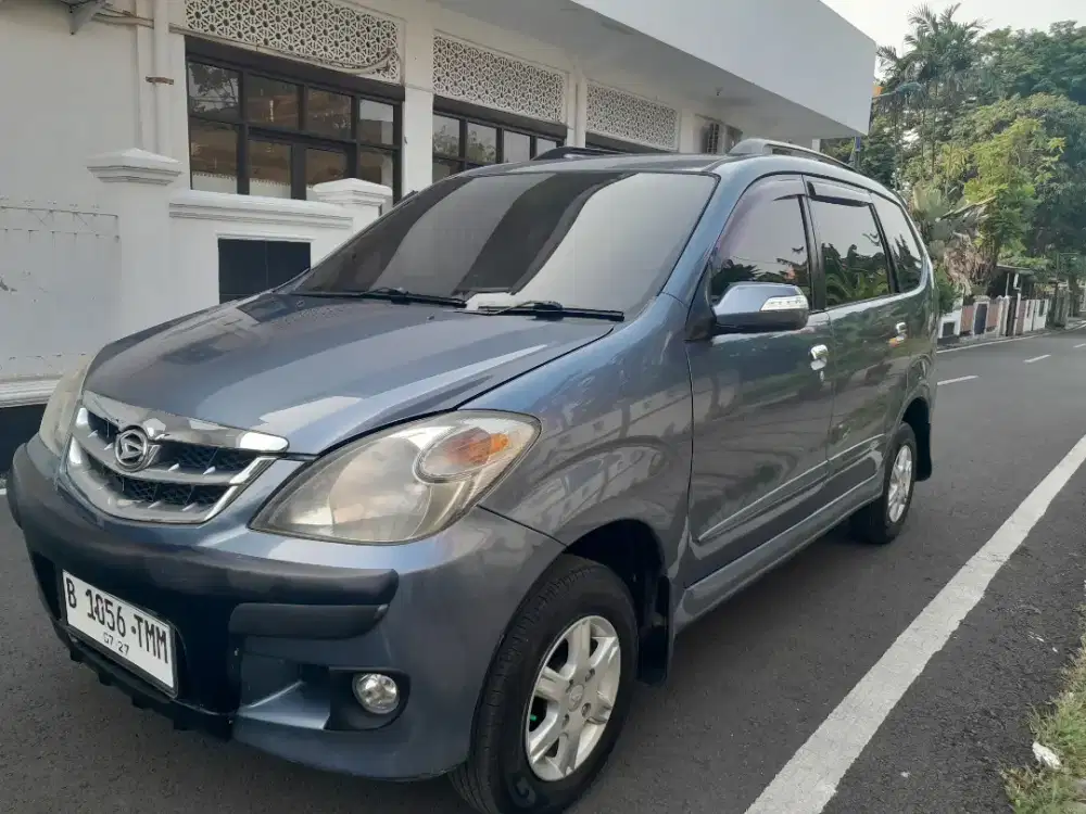 Daihatsu xenia LI sporty 2011 MT 1.0cc