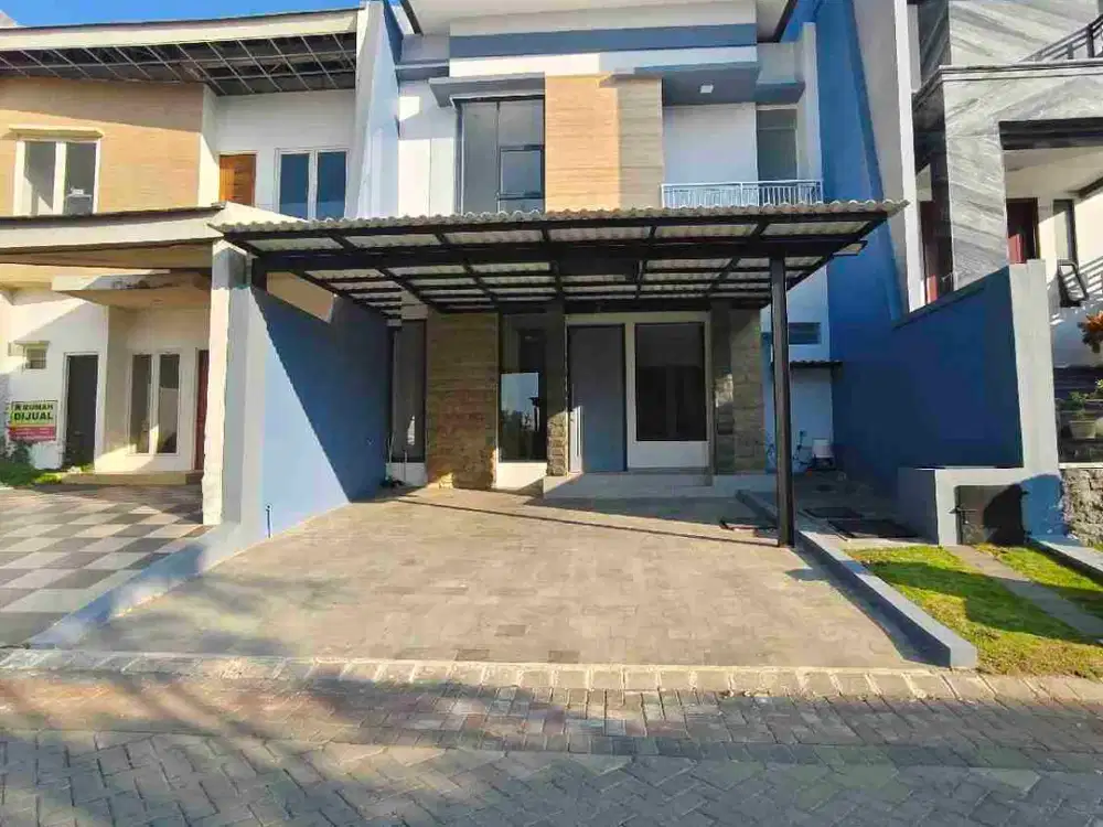 Rumah Imperial Beach Pakuwon City Minimalis Siap Huni Bagus Terawat. Surabaya.