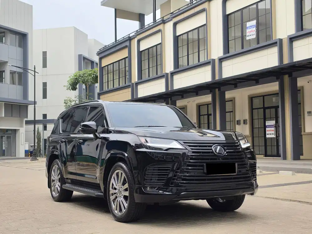 LEXUS LX600 VIP