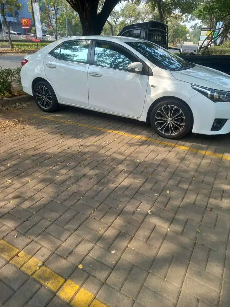 Toyota Corolla Altis 2014 Bensin