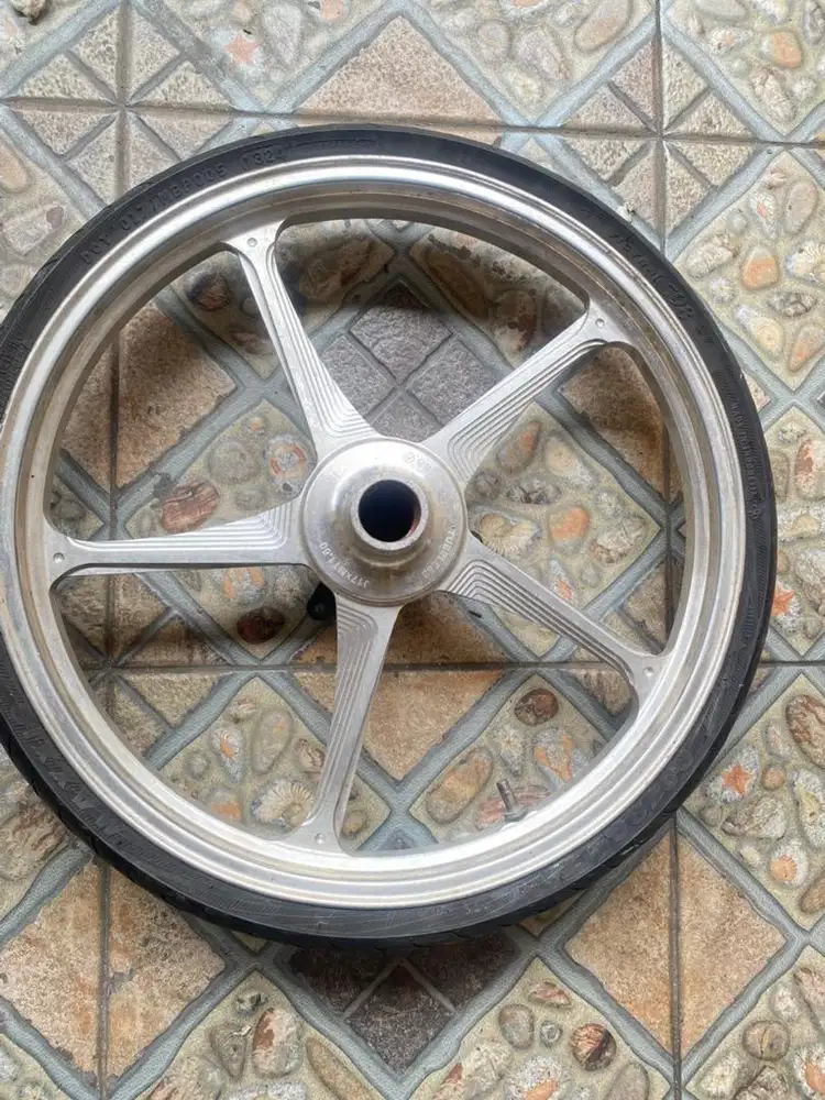 Velg Vnd Ak55 v2 only depan+ ban maxxis