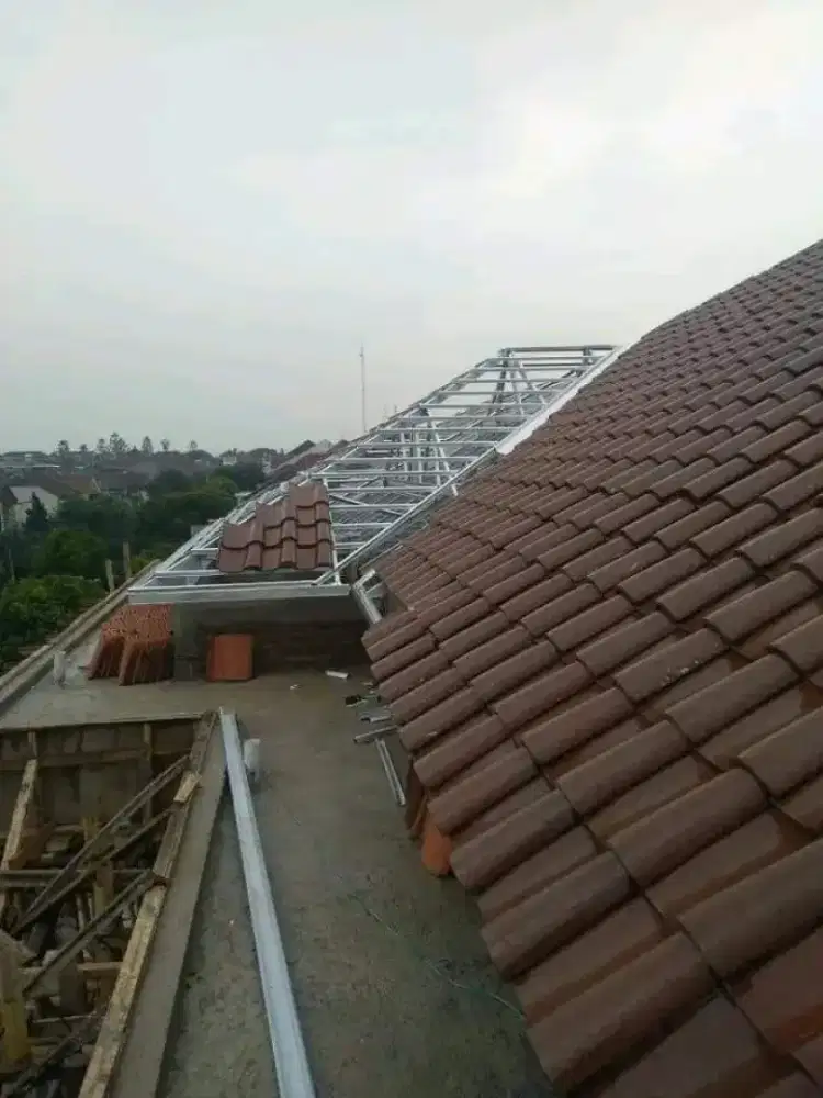 Rangka atap rumah baja ringan