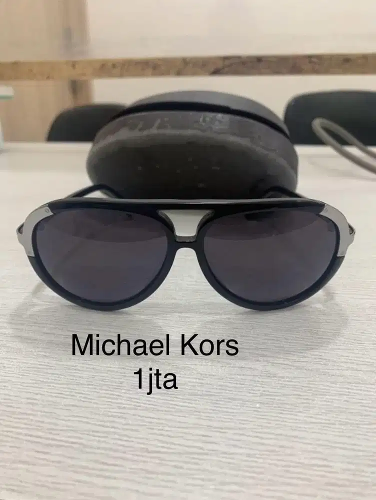 Kacamata Michael Kors