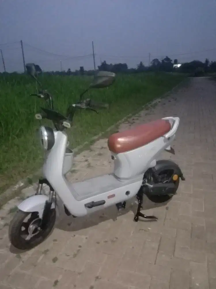 Dijual sepeda listrik Uwinfly
