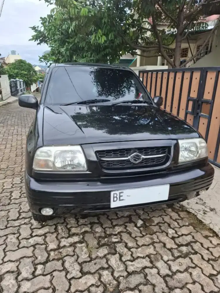 Suzuki Escudo 1,6 tahun 2004
